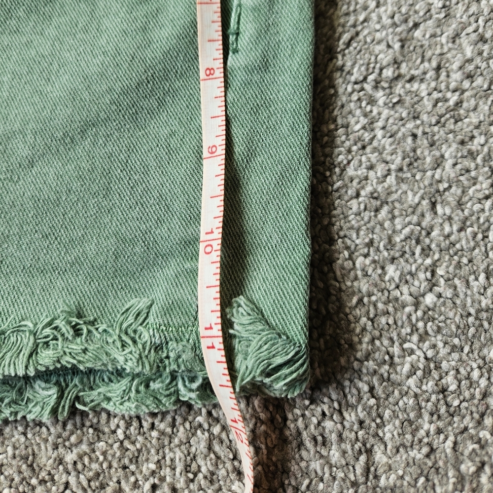 LOFT frayed hem mid rise denim shorts, 32", green - Picture 7 of 8